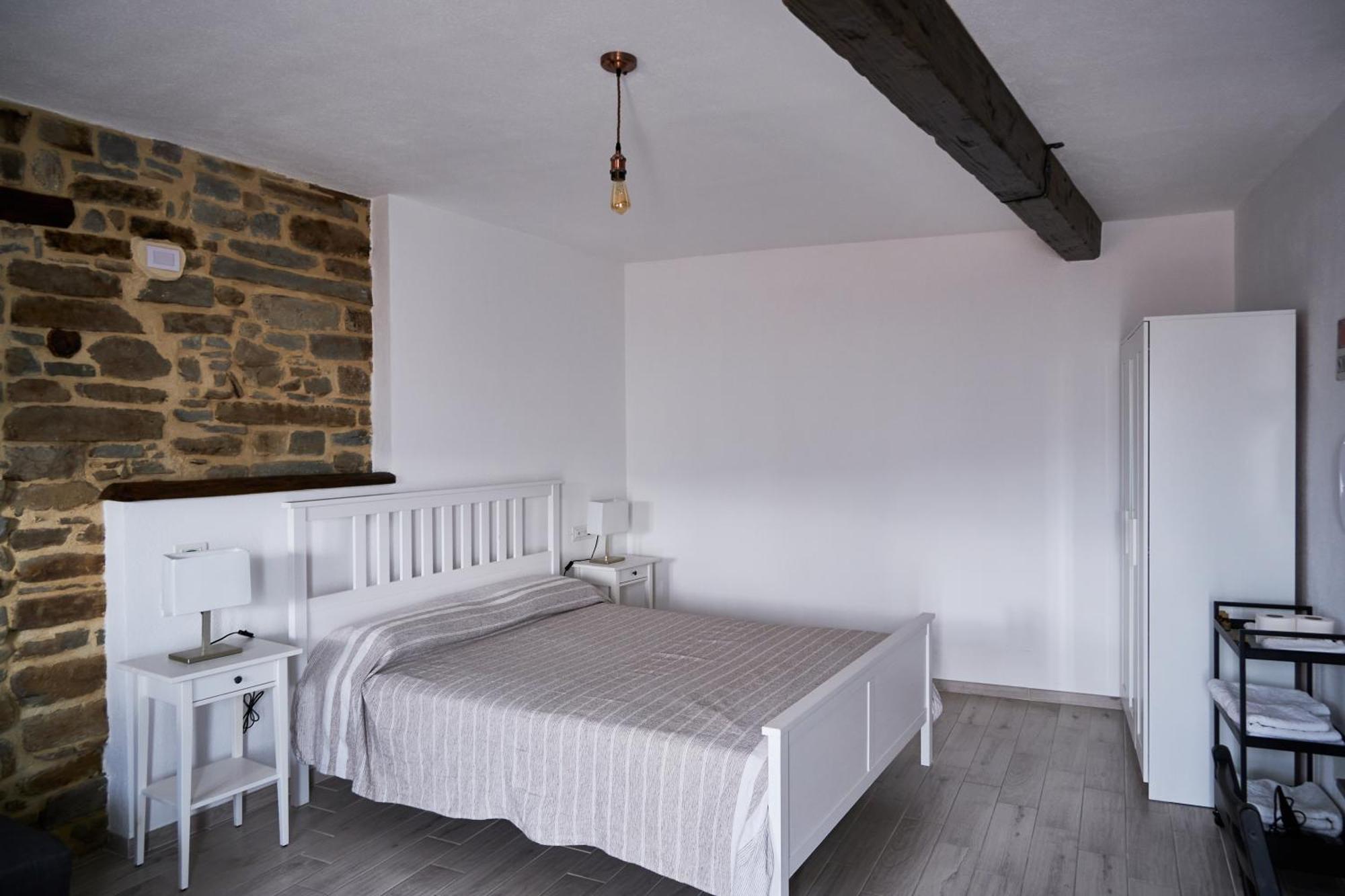 Eureka Room & Breakfast Пиетрапертоза Екстериор снимка